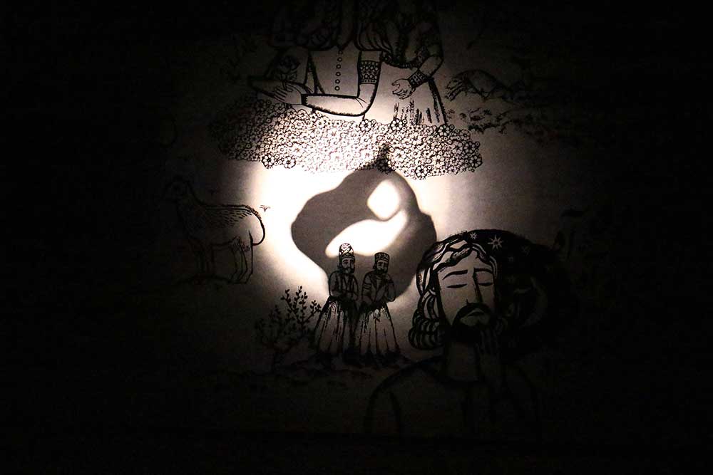 Simin and Farzan, a puppet theatre